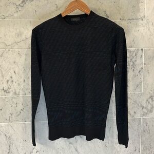 Men’s Saks Fifth Avenue black and navy blue crew sweater - wool blend - M